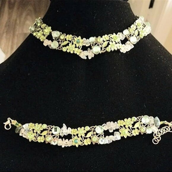 Green Opalite Floral Jewellery Set - Picture 6 of 10